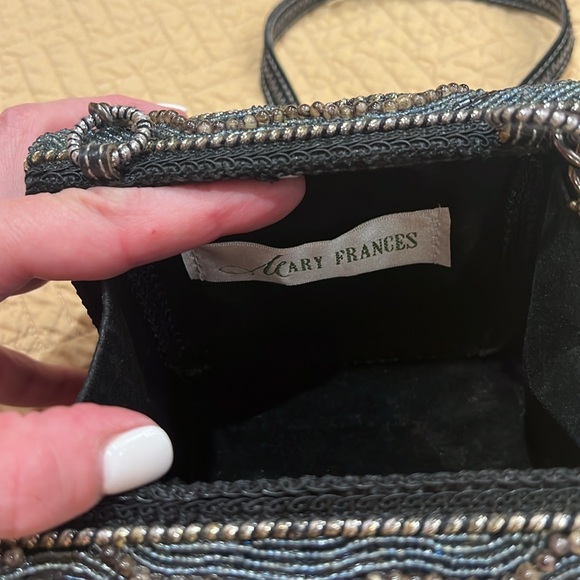 Mary Frances bag with dust cover - Picture 9 of 9